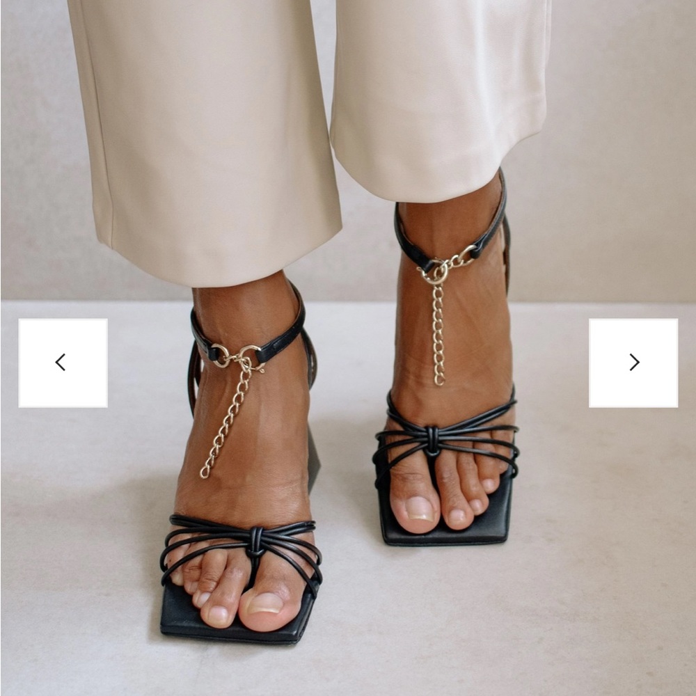 ALOHAS Cactus Black Sandals - Picture 2 of 11